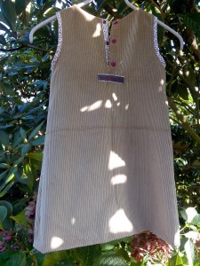Robe trapèze beige